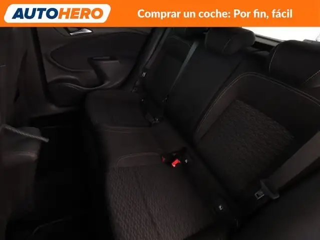 Opel Astra view 15