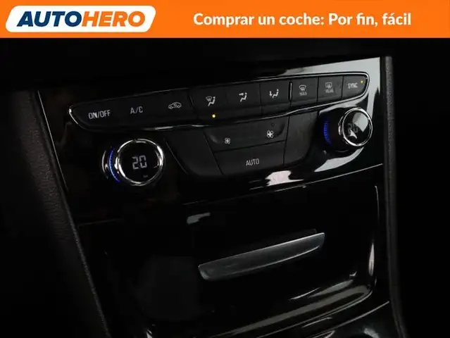 Opel Astra view 24