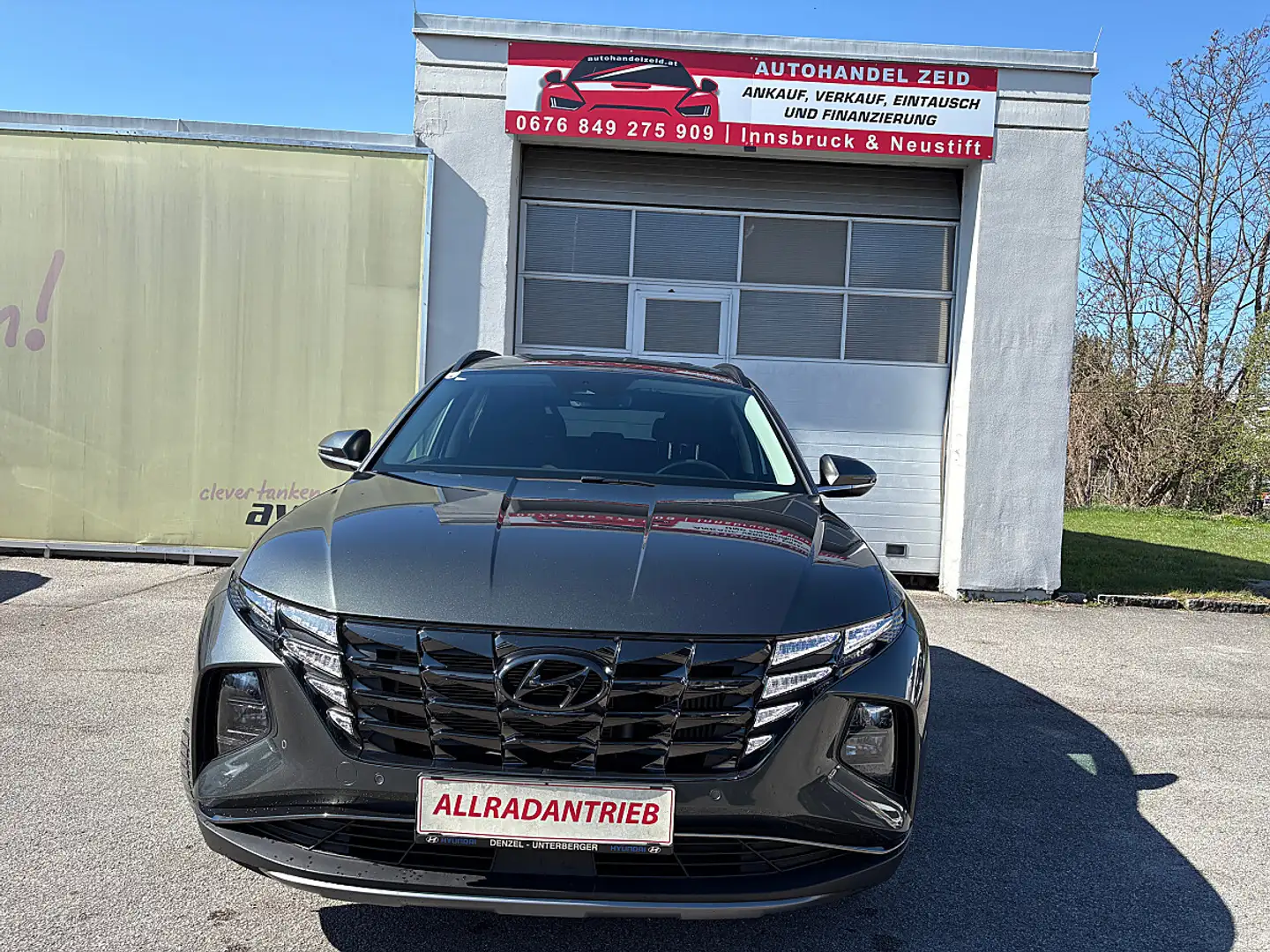 Hyundai TUCSON Tucson 1,6 CRDI 4WD 48V Trend Line DCT Grau - 2