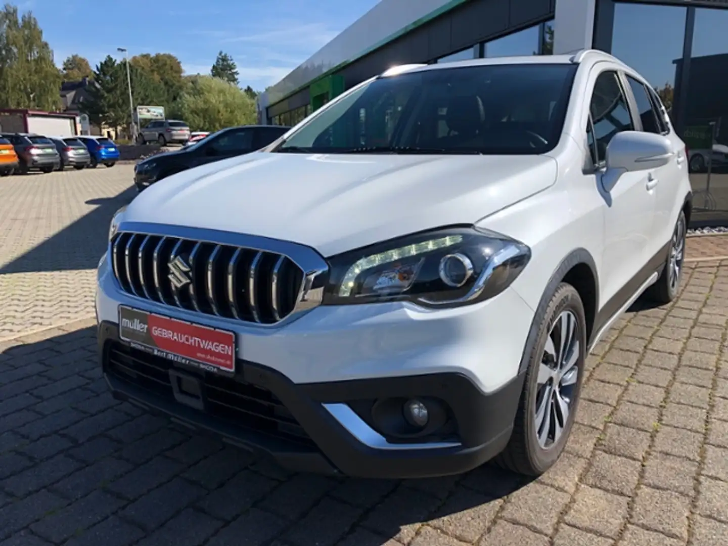 Suzuki SX4 S-Cross Comfort+ 4x4 AHZV Automatik Blanco - 2