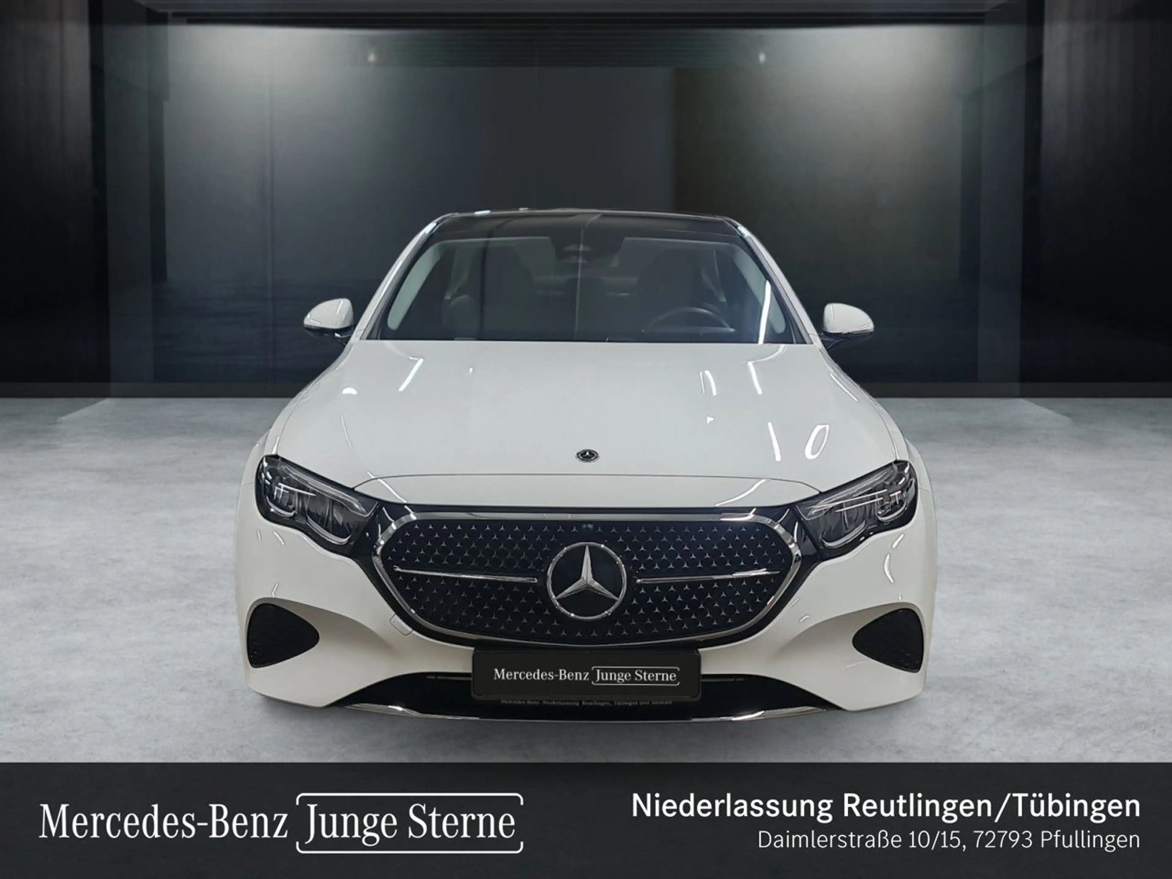 Mercedes-Benz E 220 d Avantgarde Pano LED Kamera Spurhalt-Ass 9G — photo 10