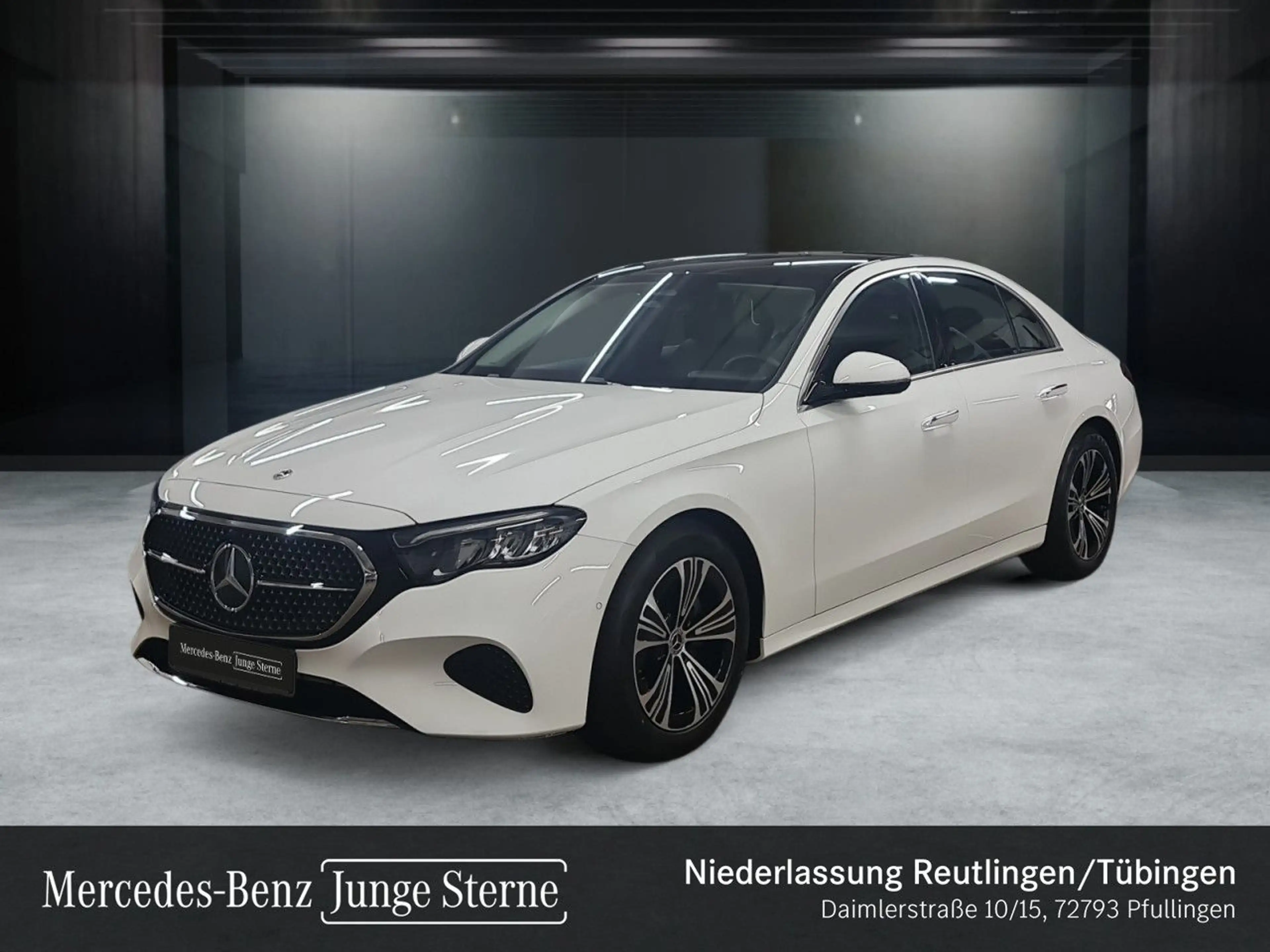 Mercedes-Benz E 220 d Avantgarde Pano LED Kamera Spurhalt-Ass 9G — photo 9