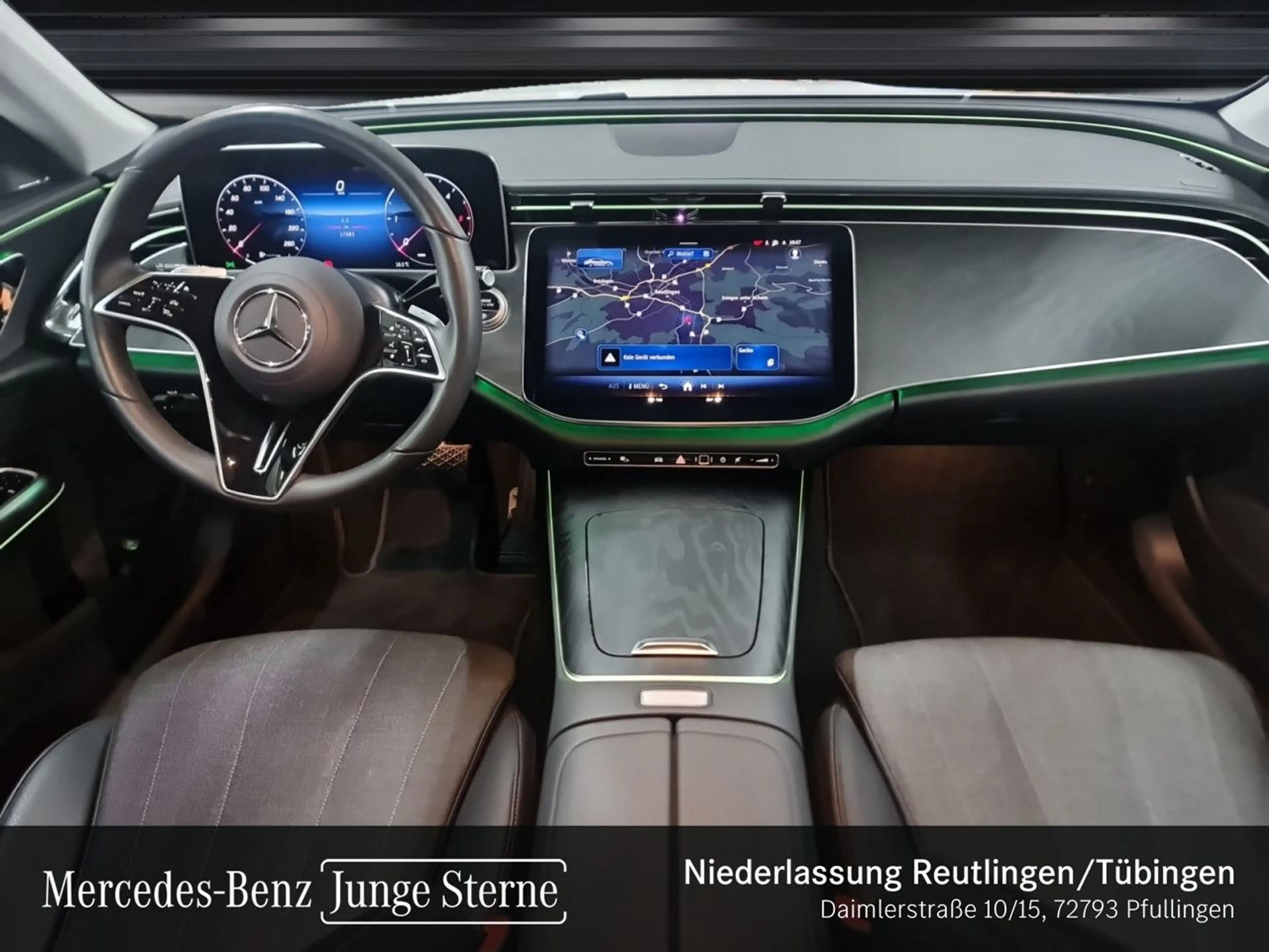 Mercedes-Benz E 220 d Avantgarde Pano LED Kamera Spurhalt-Ass 9G — photo 13