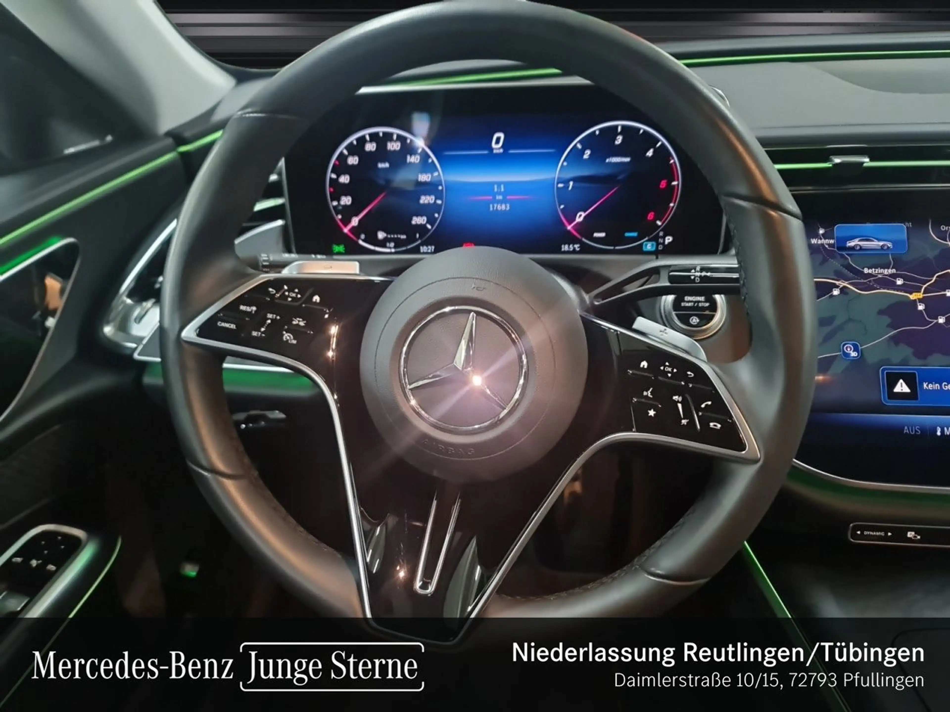 Mercedes-Benz E 220 d Avantgarde Pano LED Kamera Spurhalt-Ass 9G — photo 14