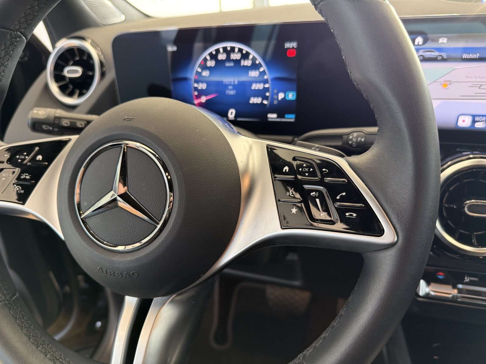 Mercedes-Benz GLA 200