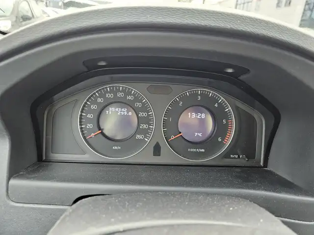 Volvo V70 view 19