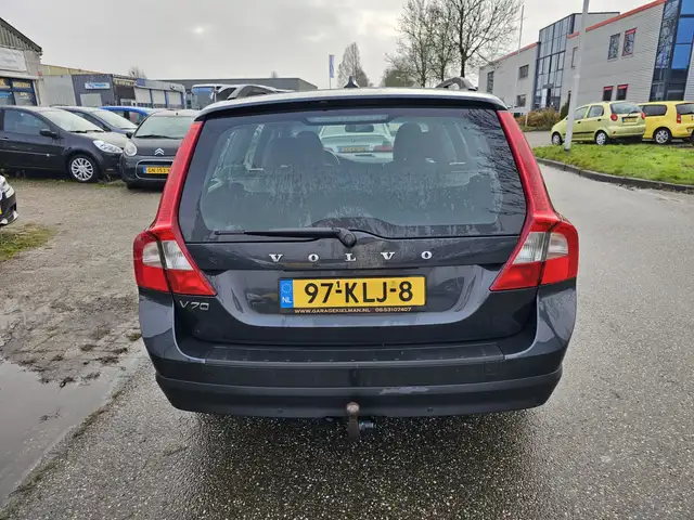 Volvo V70 view 20