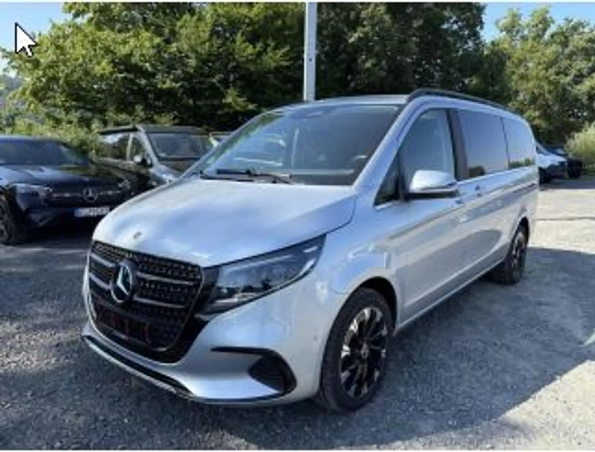 Mercedes-Benz V 300 d 4MATIC Avantgarde AIRMATIC*PANO*STHZG*AHK 2025 화이트 사진 1