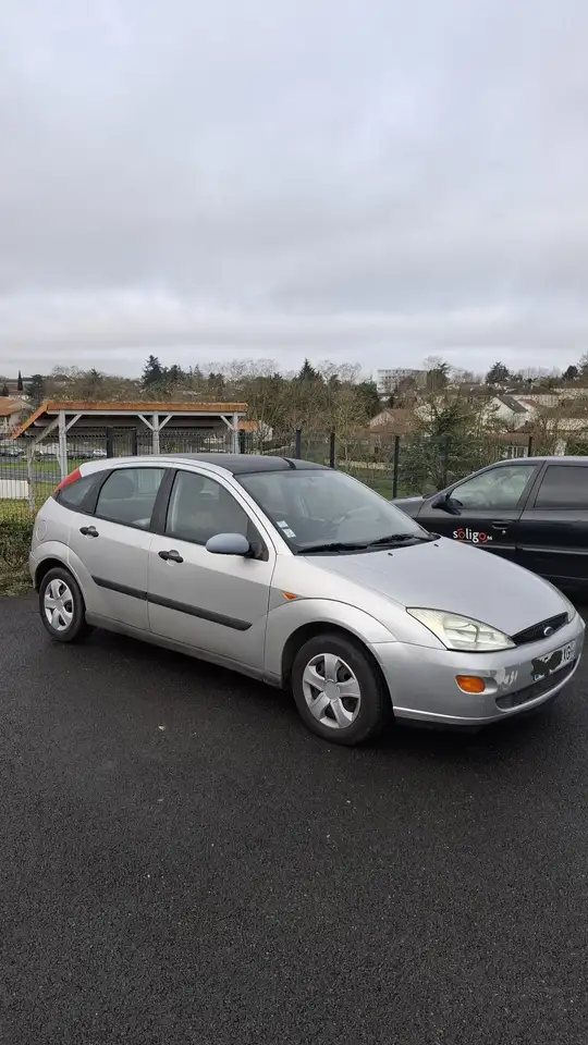 Ford Focus 1.6i  16 v