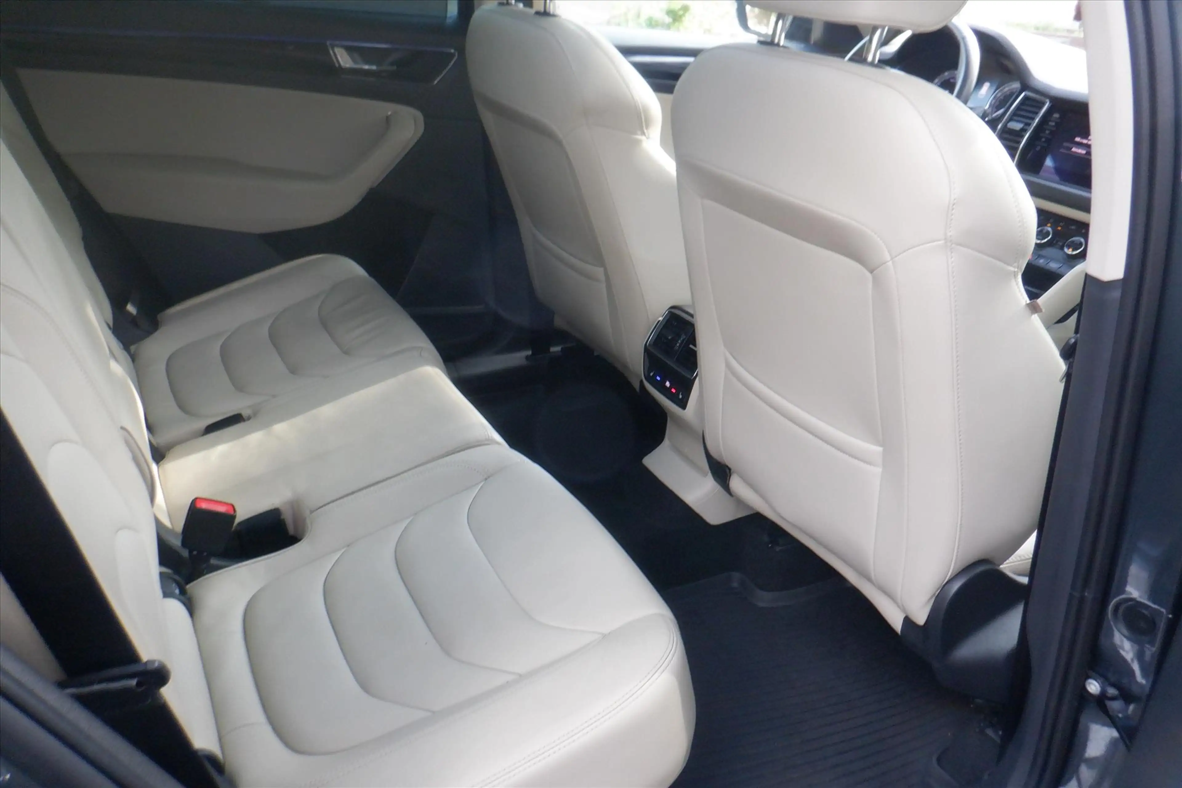 Skoda Kodiaq 1.5 TSI Greentech ACT 150pk Ambition Bus.PAN.DAK-B — photo 18