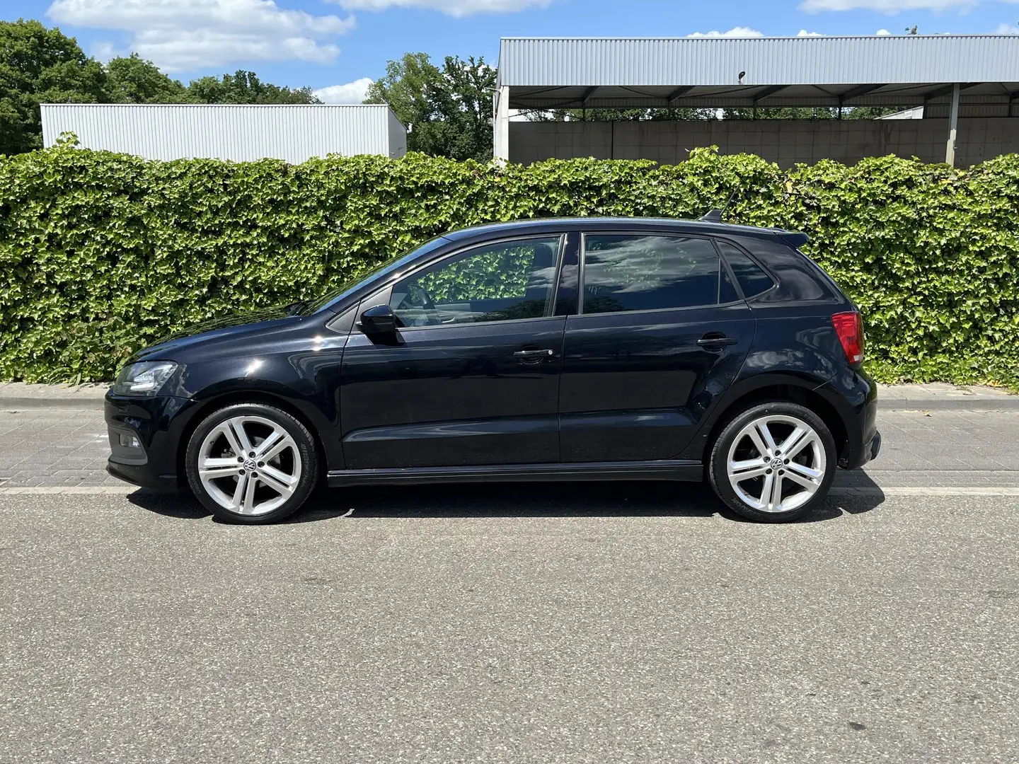 Volkswagen Polo 1.2 TSI Highline R-line * Navi * Led * Airco * Gar Noir - 2