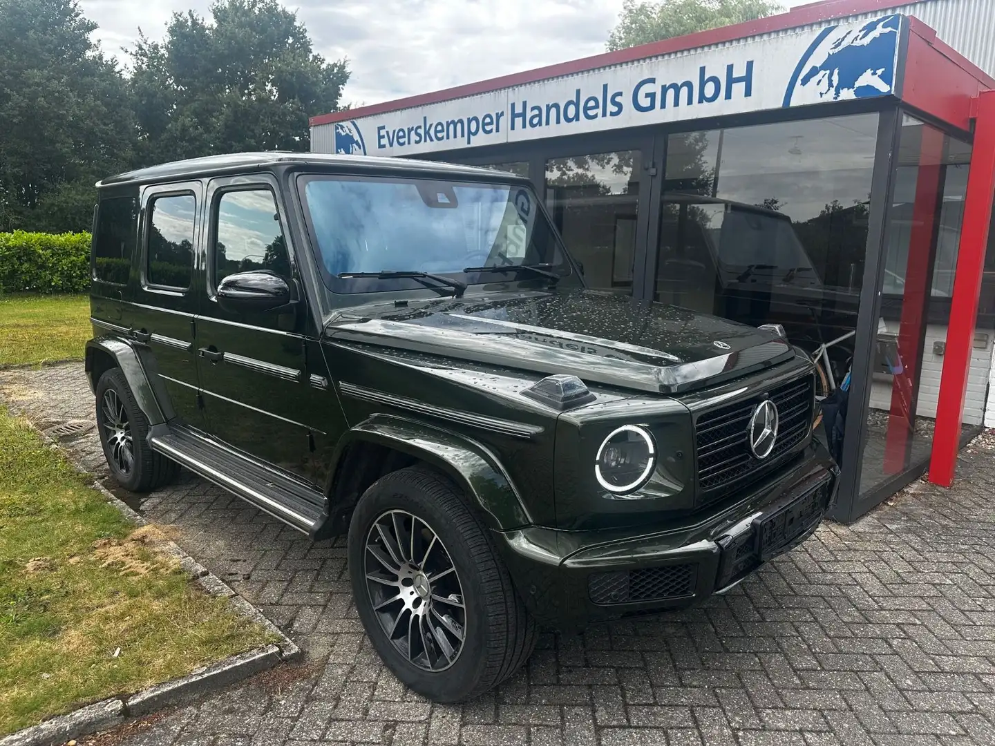 Mercedes-Benz G 400 d / AMG-LINE / NIGHT PAKET Verde - 2