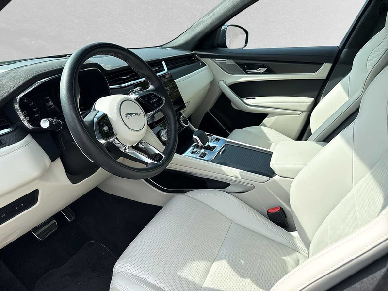 Jaguar F-Pace P550 AWD SVR — photo 3