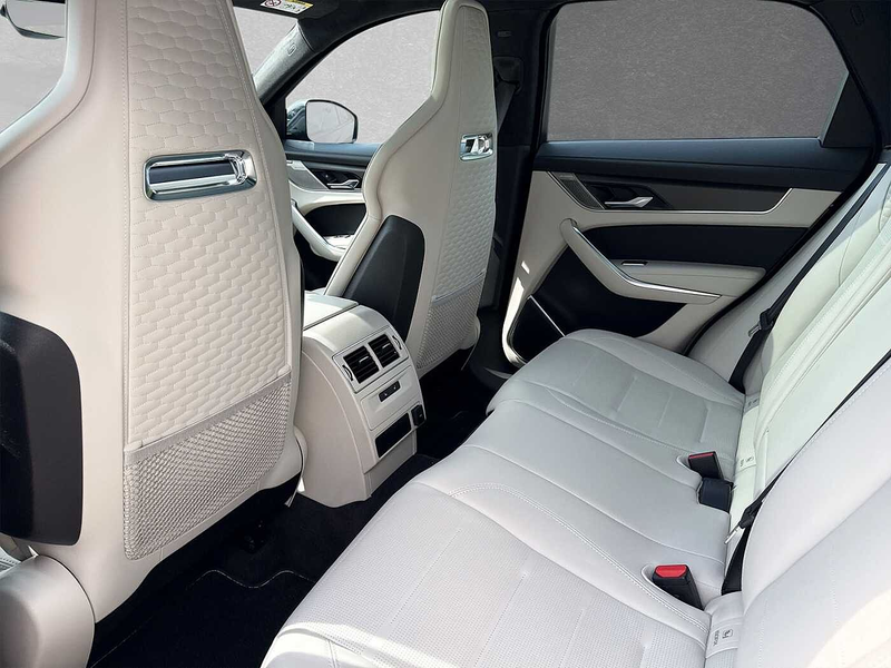 Jaguar F-Pace P550 AWD SVR — photo 5
