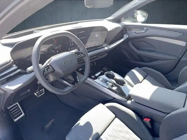 Audi A6 view 9