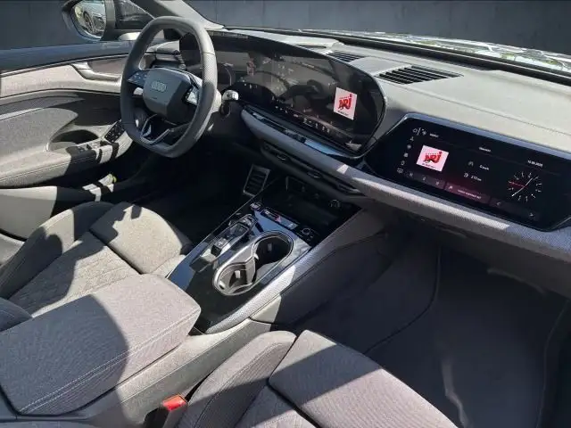 Audi A6 view 14