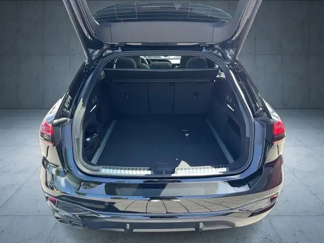Audi A6 view 13