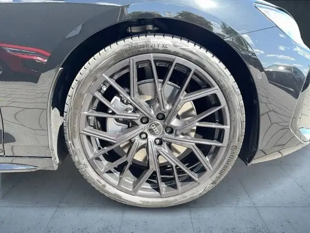 Audi A6 view 7