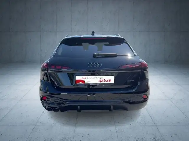 Audi A6 view 4