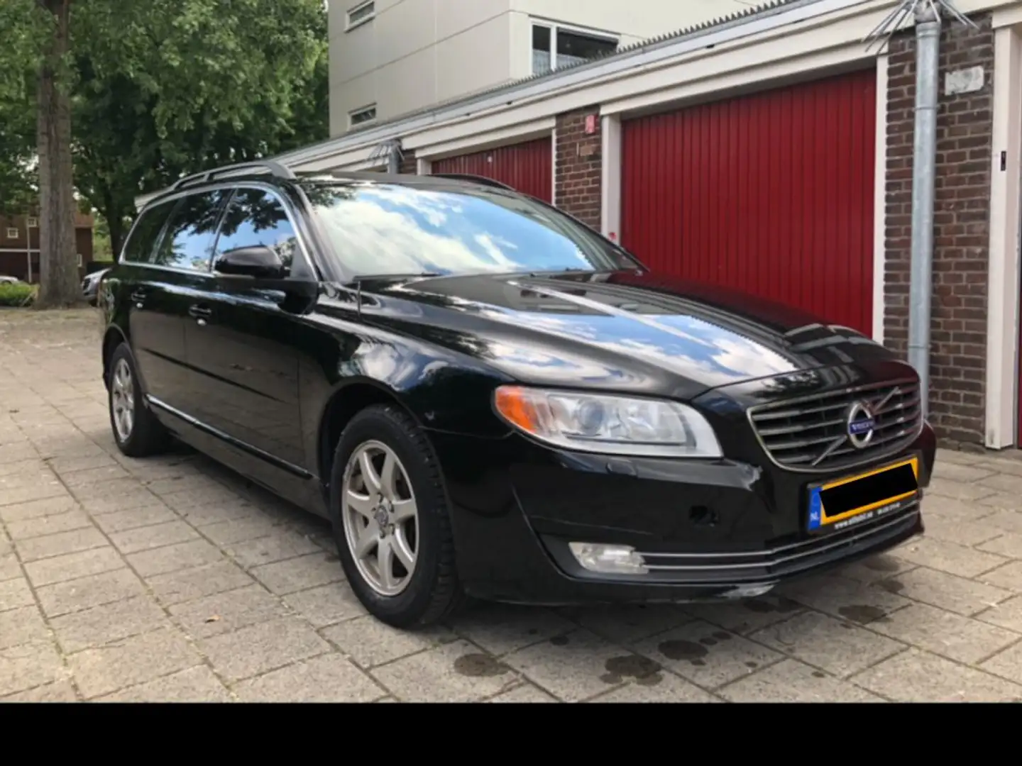 Volvo V70 2.0 T5 214 PK / Nieuwe APK / Dealer onderhouden Fekete - 2