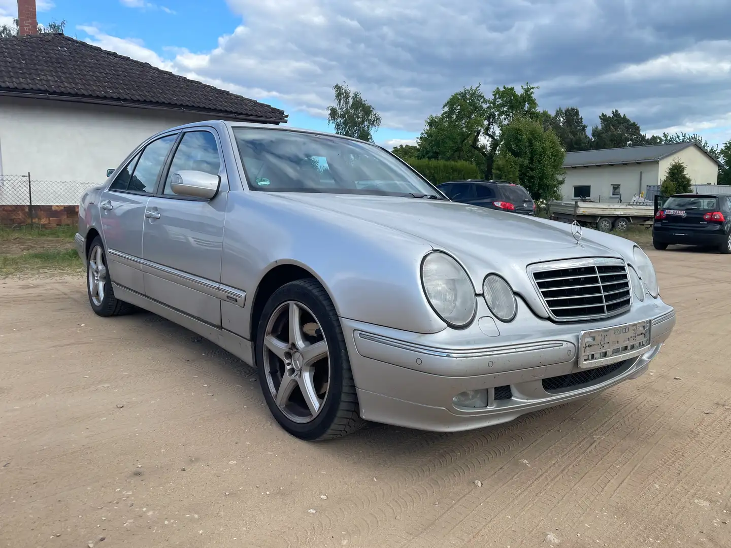 Mercedes-Benz E 240 Avantgarde W210 HU 2/26 Klim+Sihz+PDC+SD+Alu+Temp Silber - 2
