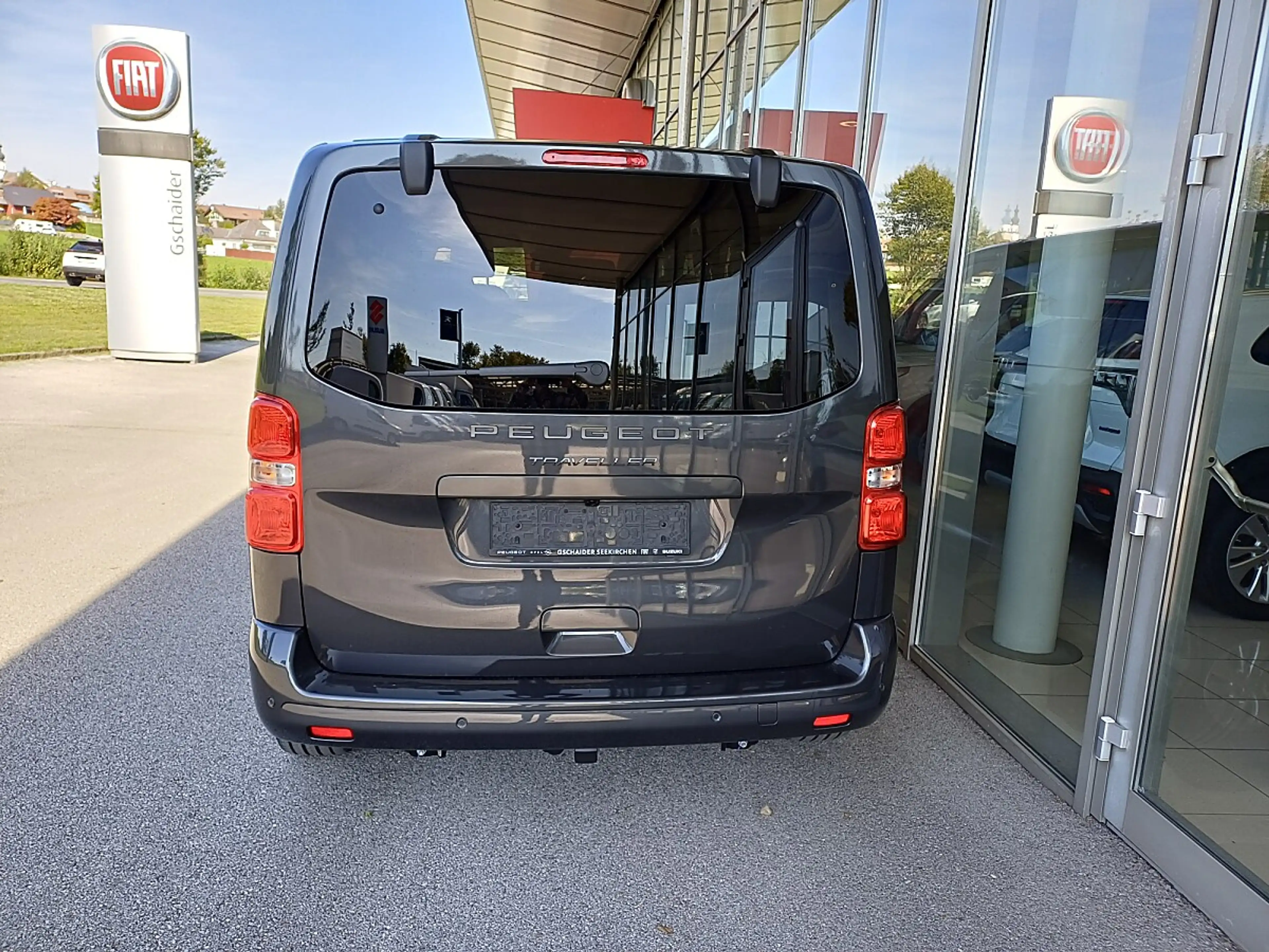 Peugeot Traveller Business BlueHDi 180 Standard EAT8 — photo 5