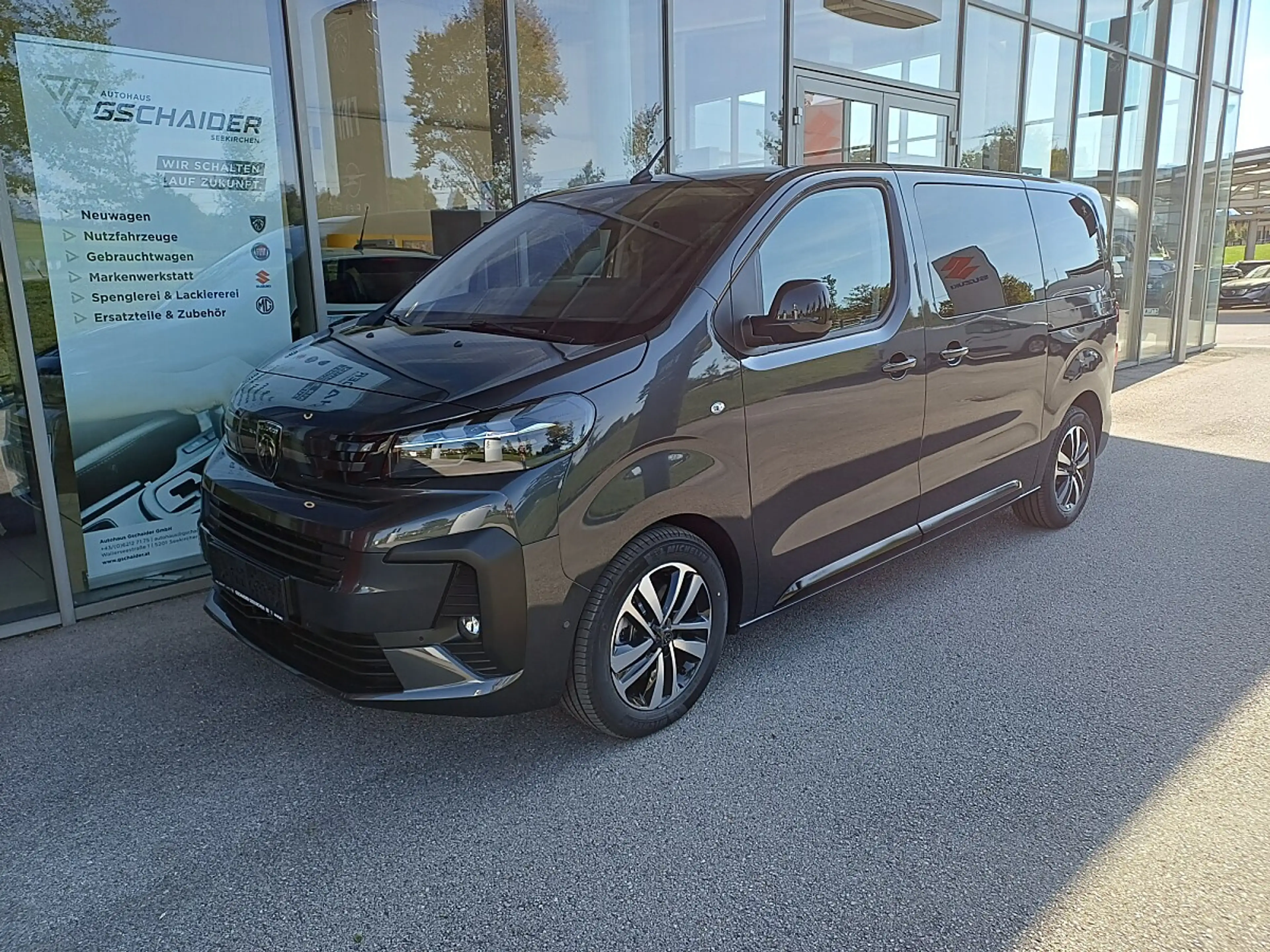 Peugeot Traveller Business BlueHDi 180 Standard EAT8