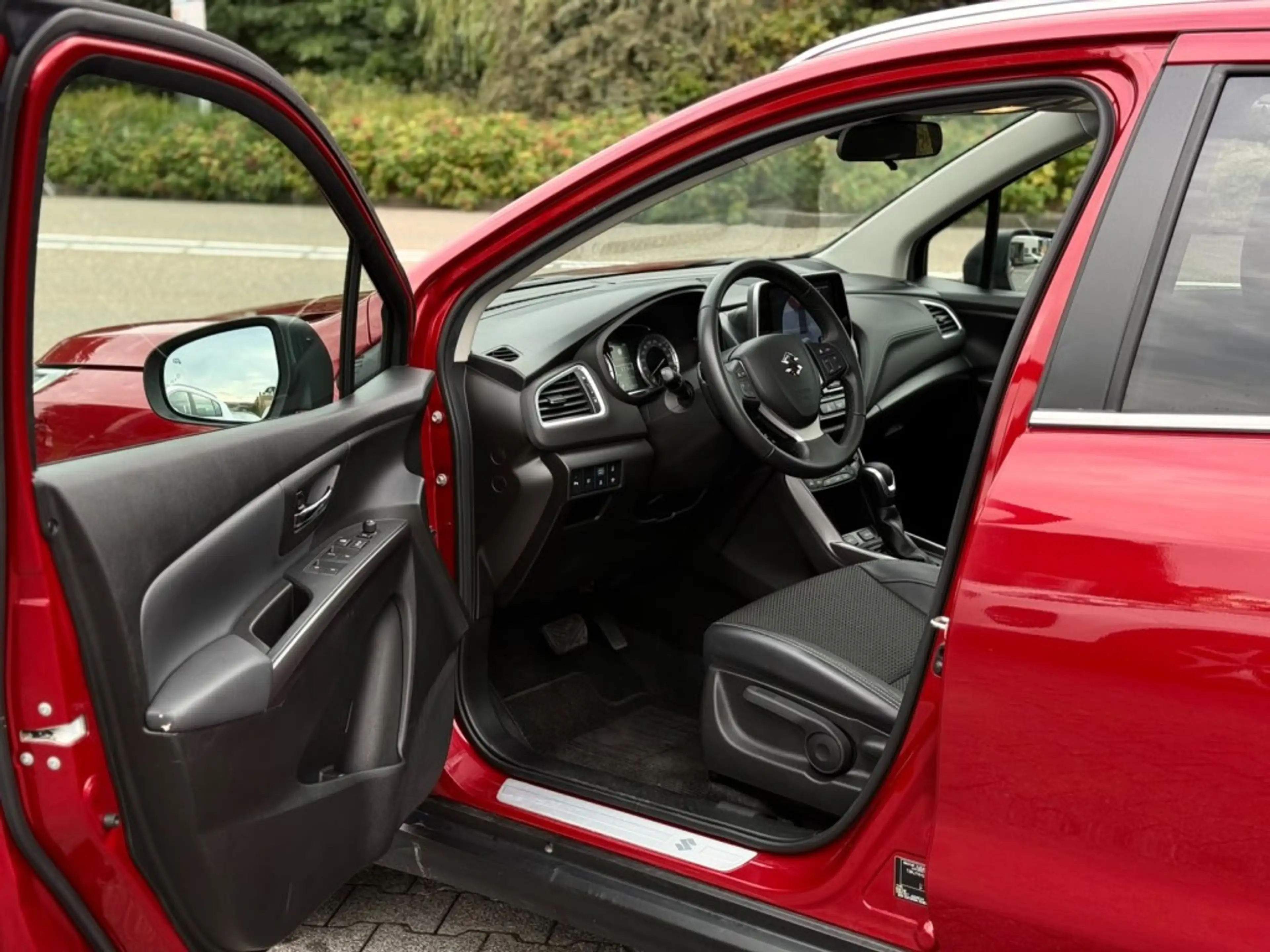 Suzuki SX4 S-Cross 1.5 HYBRID A/T STYLE TREKHAAK PANO 360CAMERA CARPL — photo 8