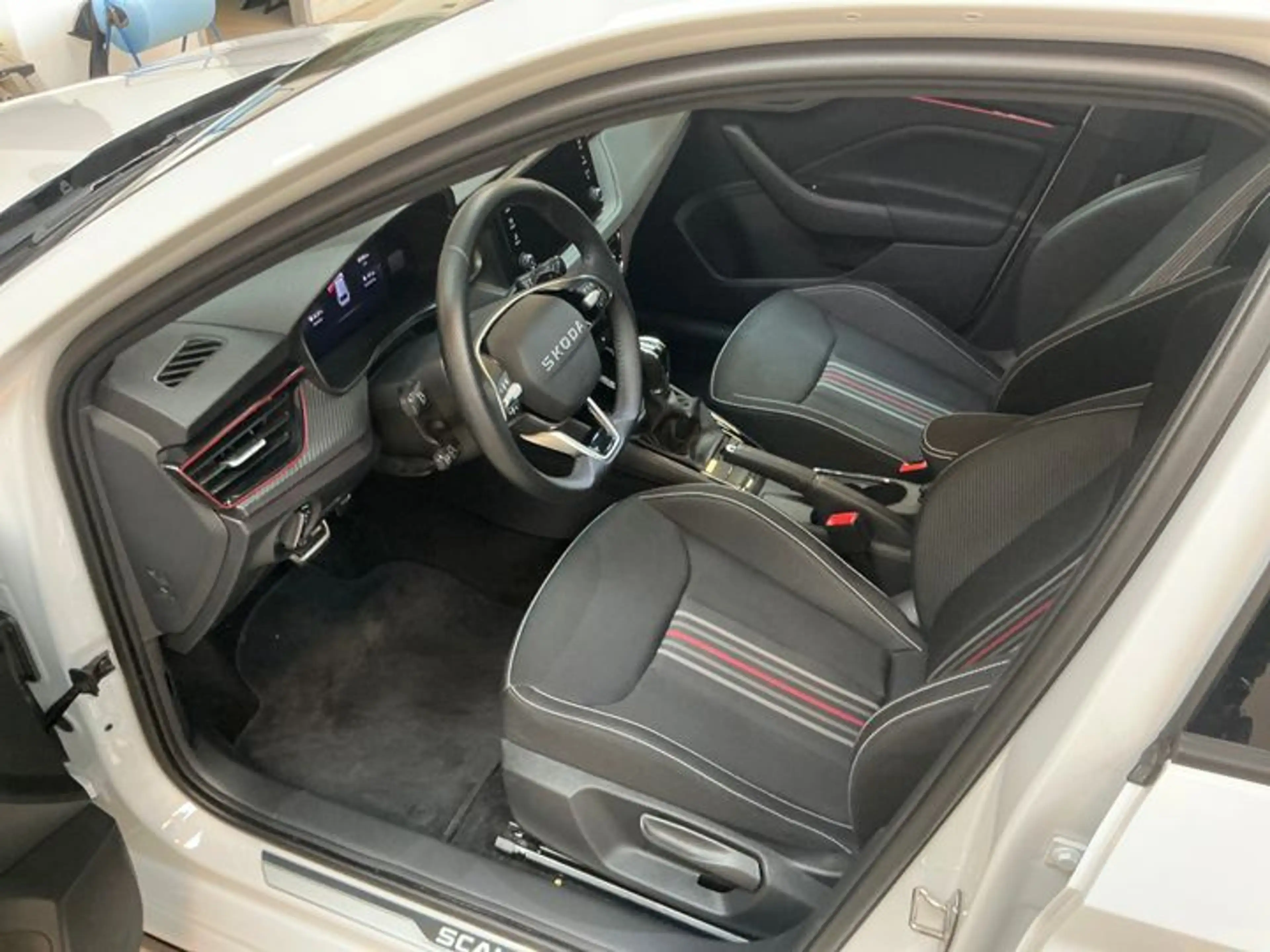 Skoda Scala Monte Carlo — photo 6