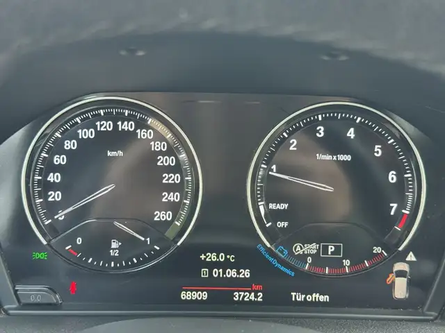 BMW 2 Series view 11