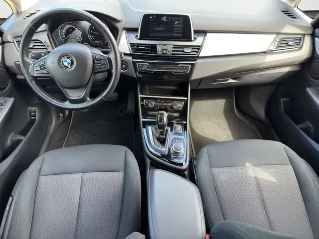 BMW 2 Series view 13
