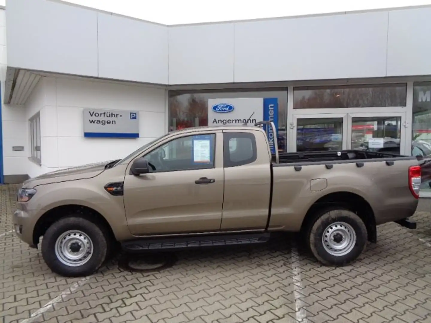 Ford Ranger Extrakabine 2,0 l EcoBlue XL AHK Wanne Offroad-P. Silber - 2
