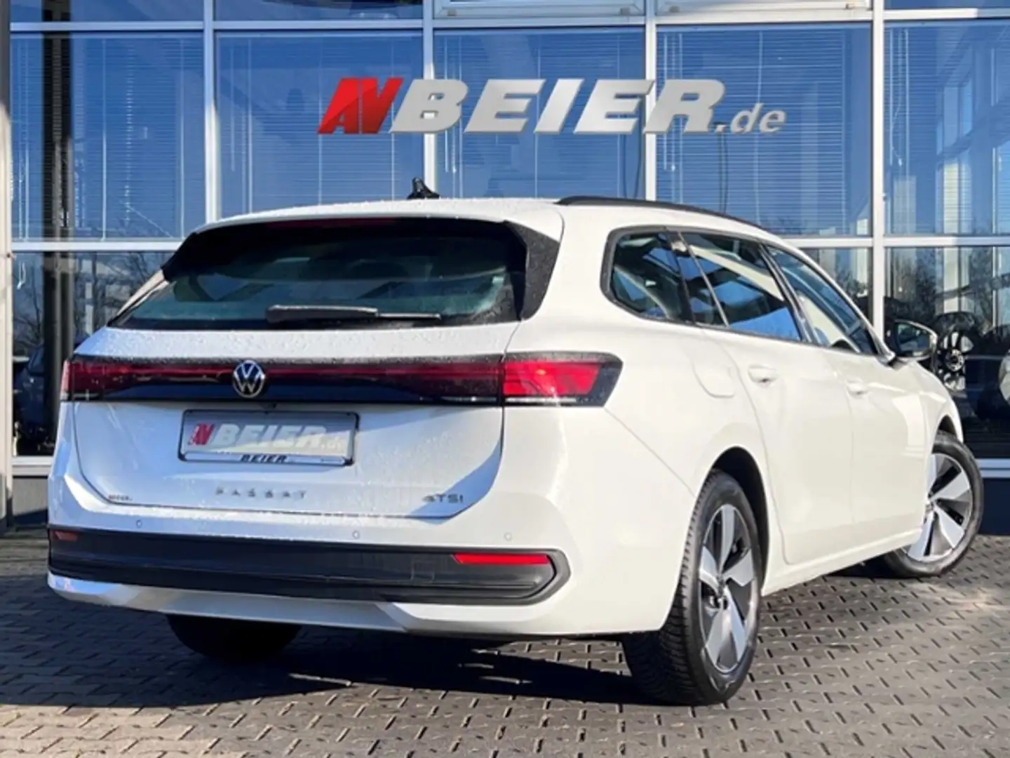 Volkswagen Passat Variant LED ACC SHZ Kamera 2xPDC ToT-Winkel 1.5 eTSI Weiß - 2