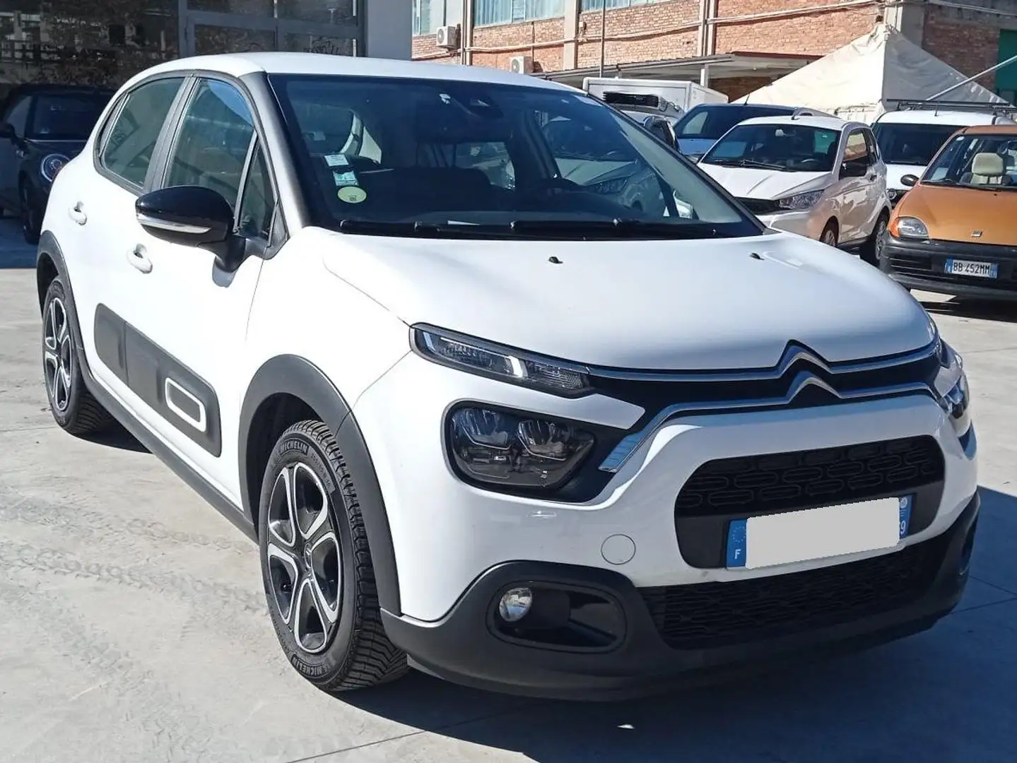 Citroen C3 C3 1.5 bluehdi Shine*GARANTITA*UNICO PROPRIETARIO Weiß - 2