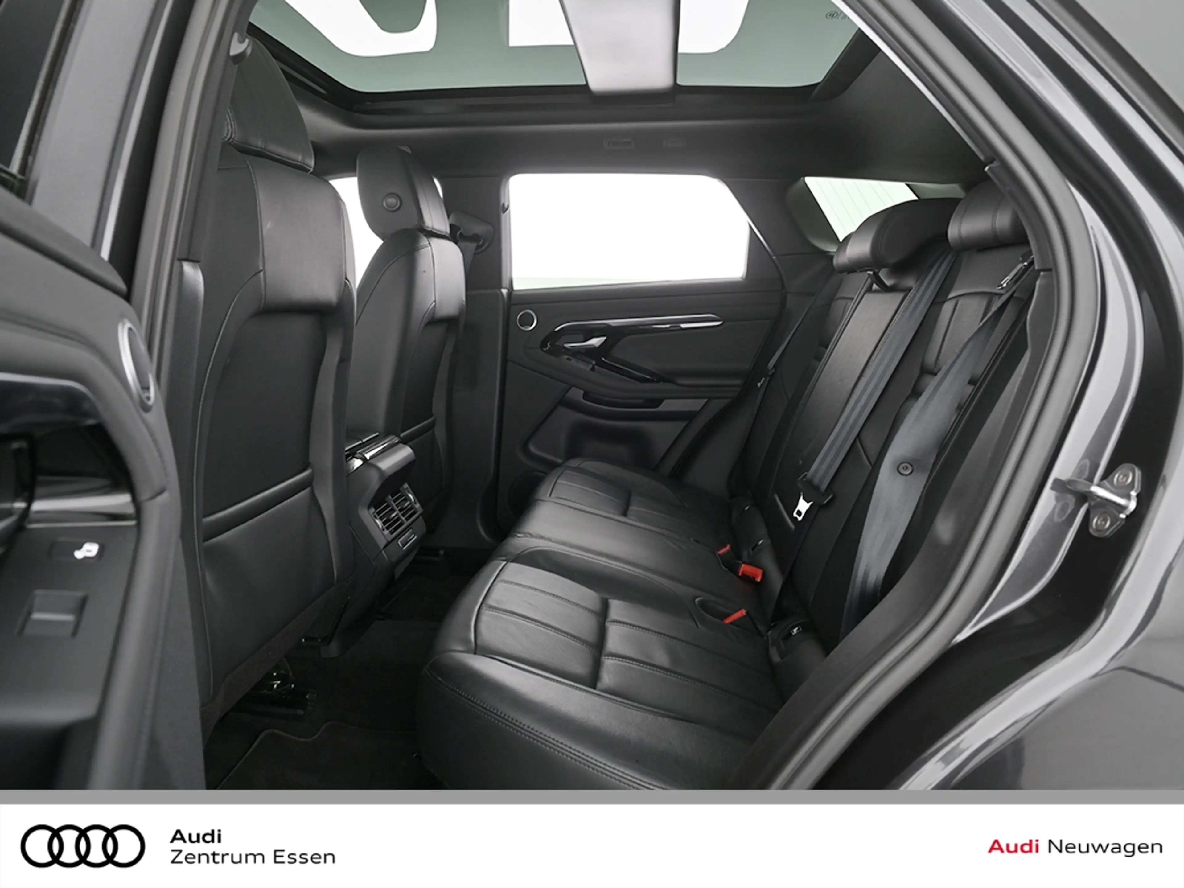 Land Rover Range Rover Evoque R-Dynamic SE — photo 11