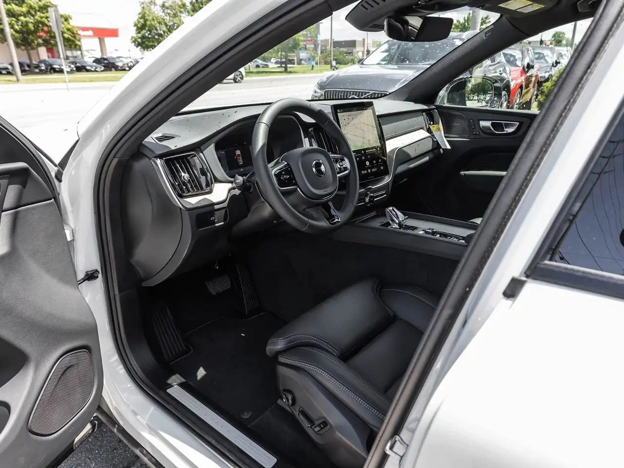 Volvo XC60 снимка Volvo XC60