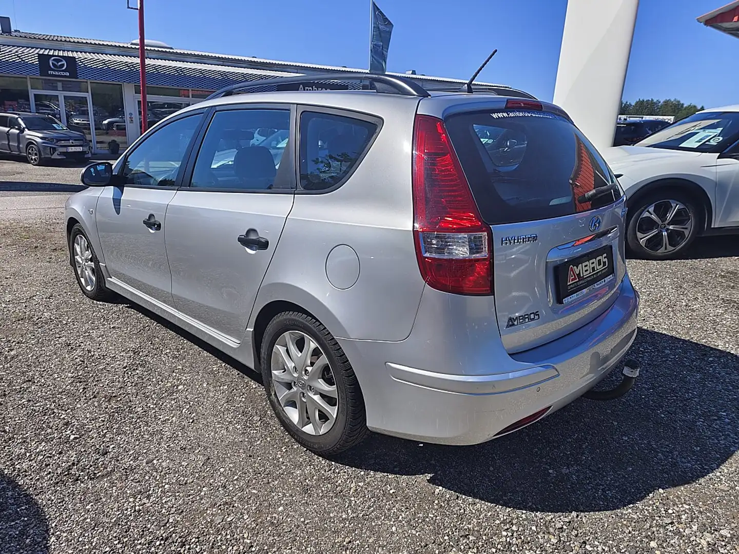 Hyundai i30 CW 1,6 CRDi Europe plus DPF Silber - 2