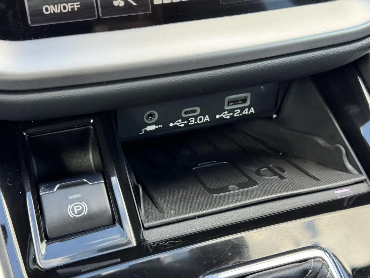Subaru OUTBACK photo Subaru OUTBACK