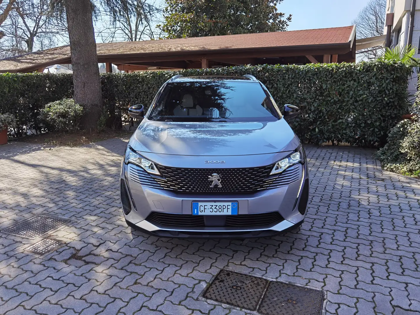 Peugeot 3008 1.6 hybrid GT Pack 225cv e-eat8 Grigio - 2