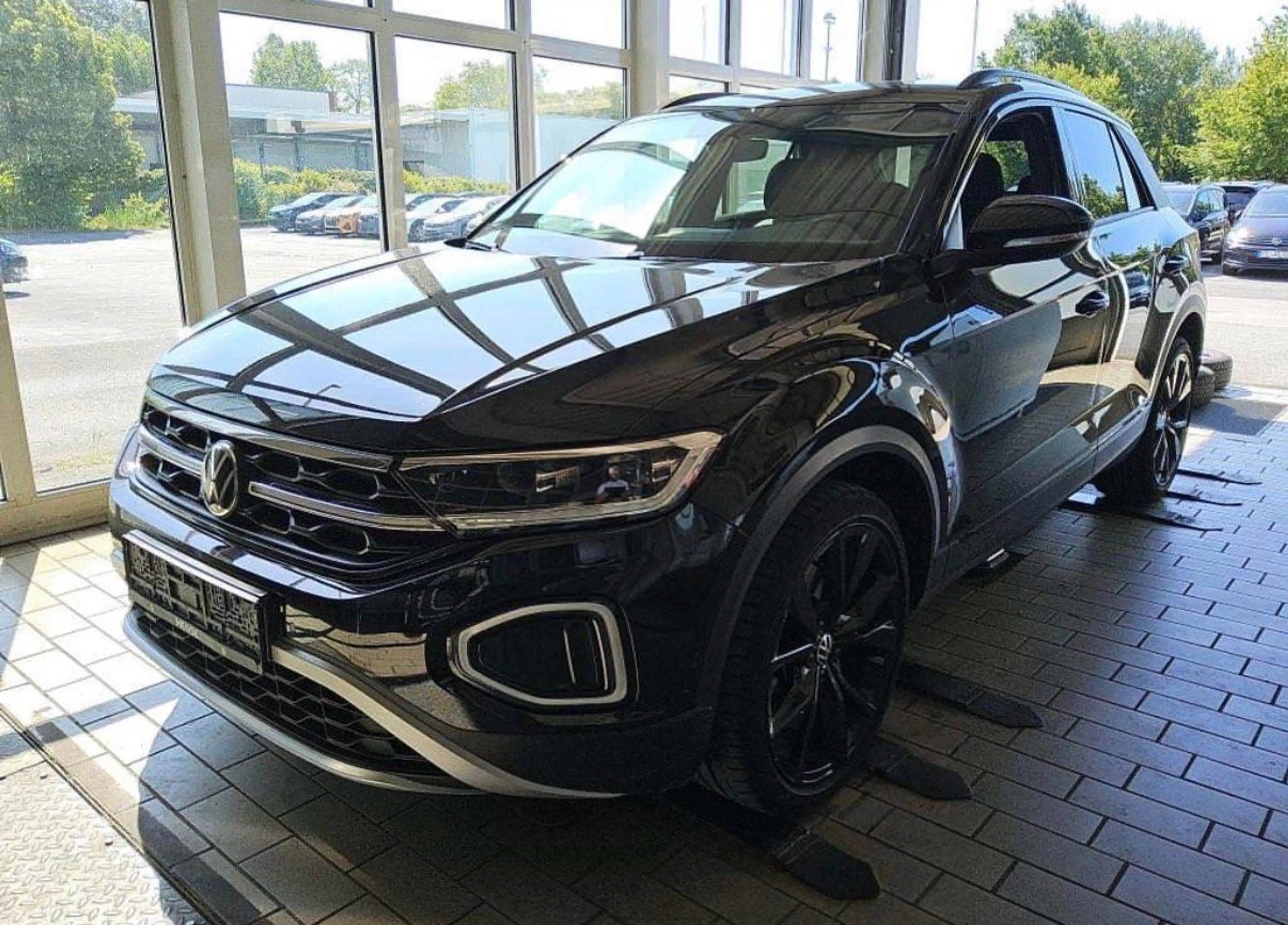 Volkswagen T-Roc 1.5 TSI DSG Black Style Navi ACC Matrix