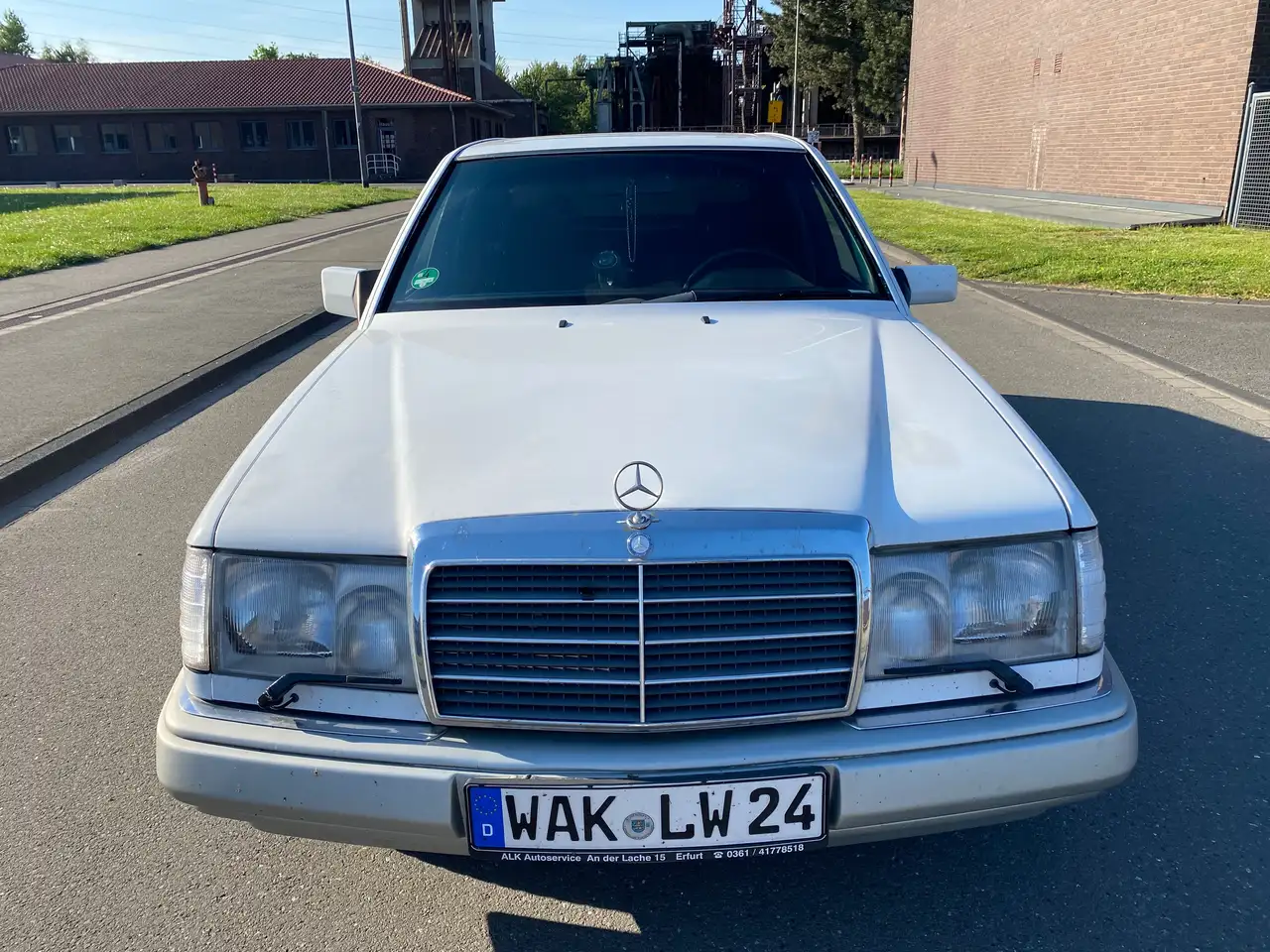 Mercedes-Benz E 300