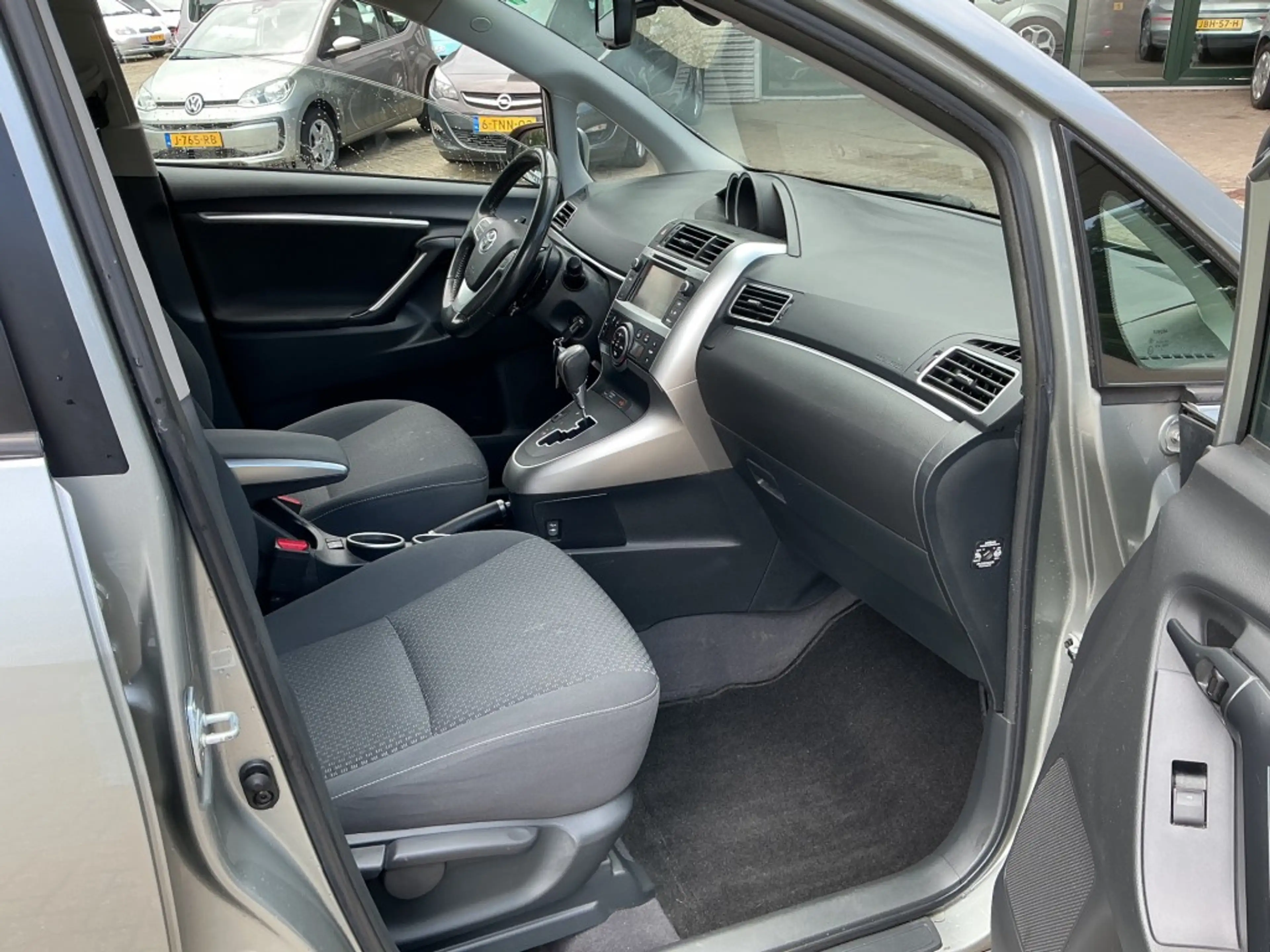 Toyota Verso 1.8 VVT-I BUSINESS — photo 7