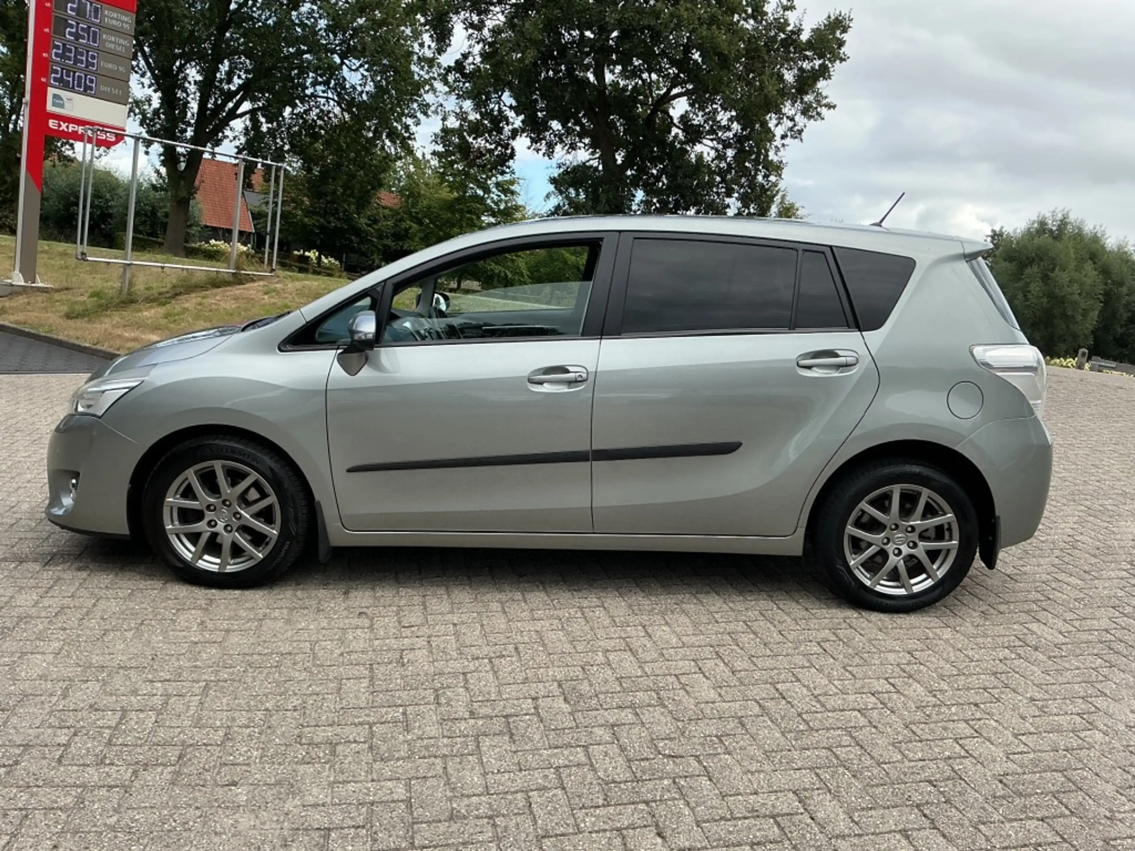 Toyota Verso 1.8 VVT-I BUSINESS — photo 11