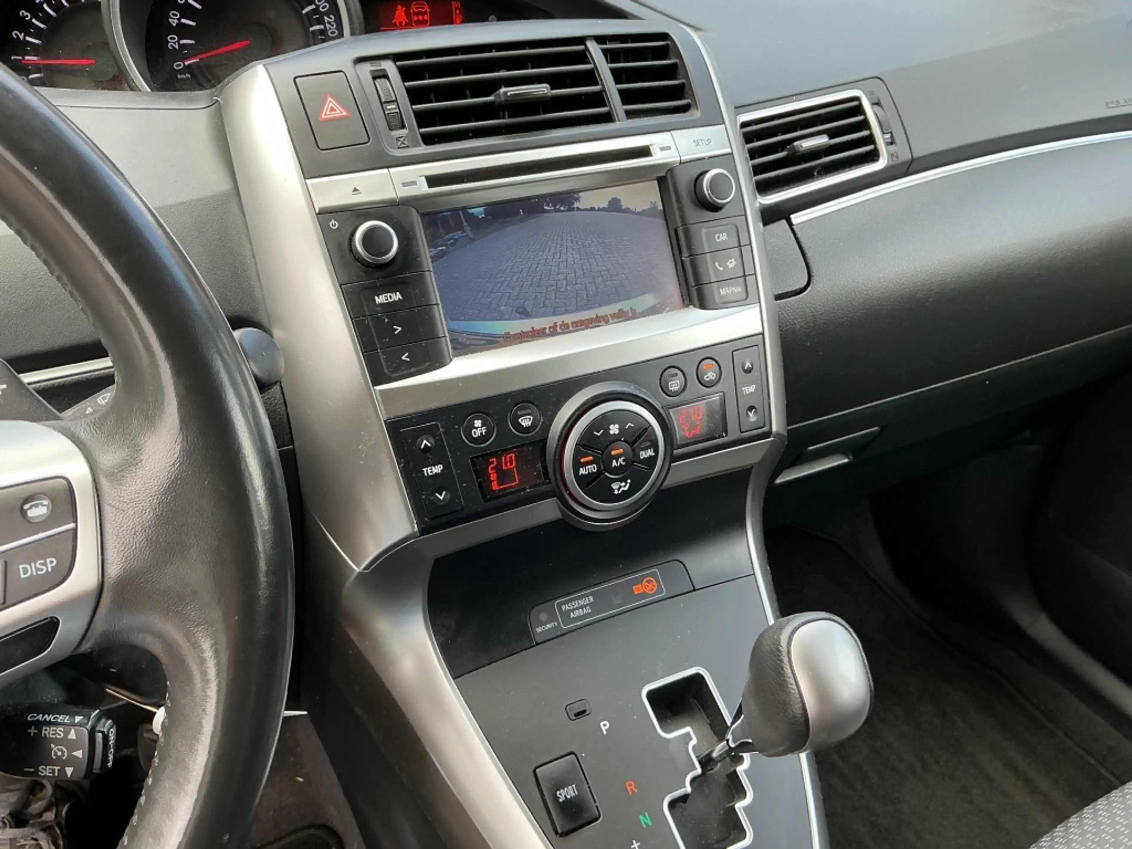 Toyota Verso 1.8 VVT-I BUSINESS — photo 17