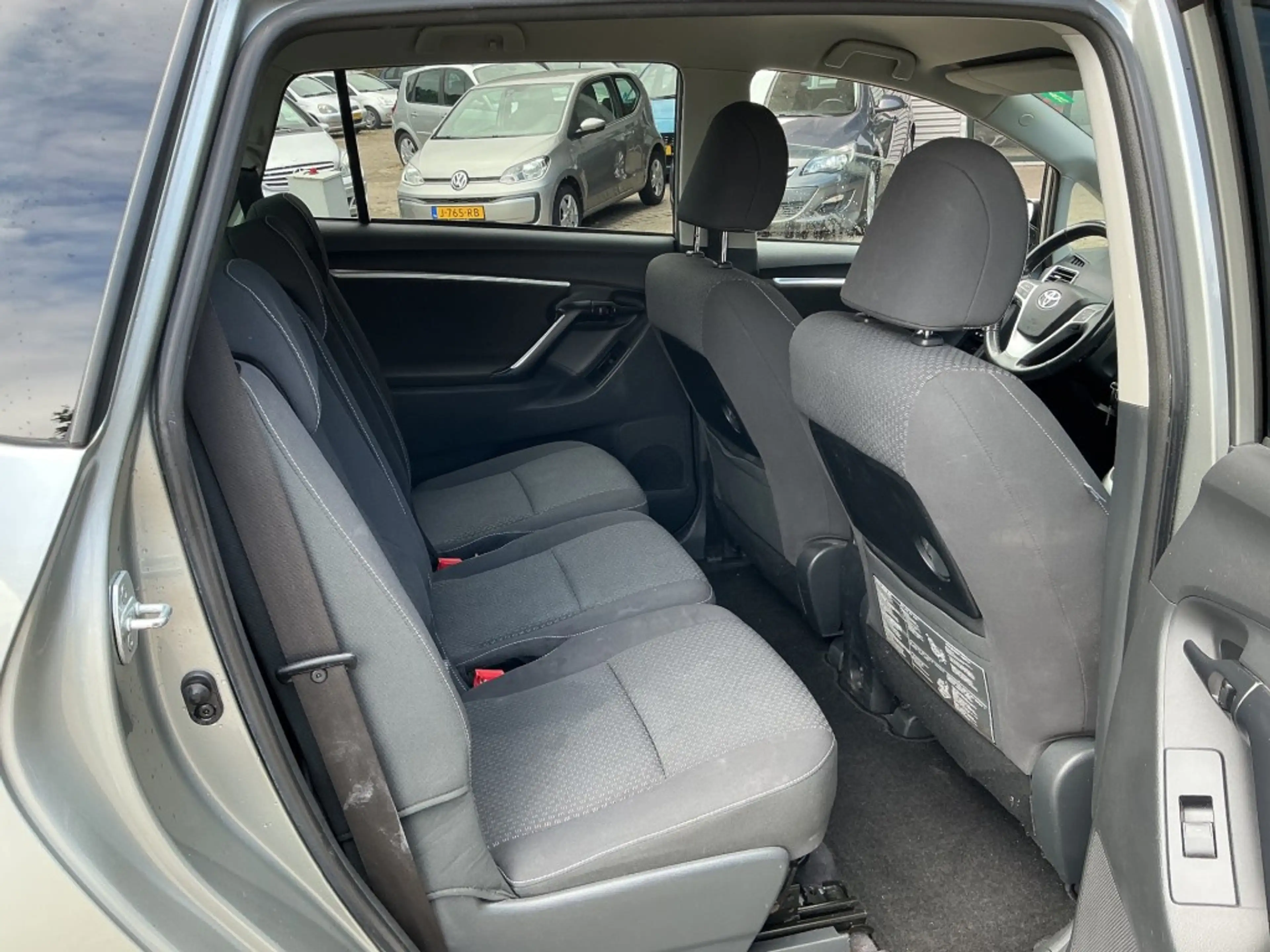 Toyota Verso 1.8 VVT-I BUSINESS — photo 8