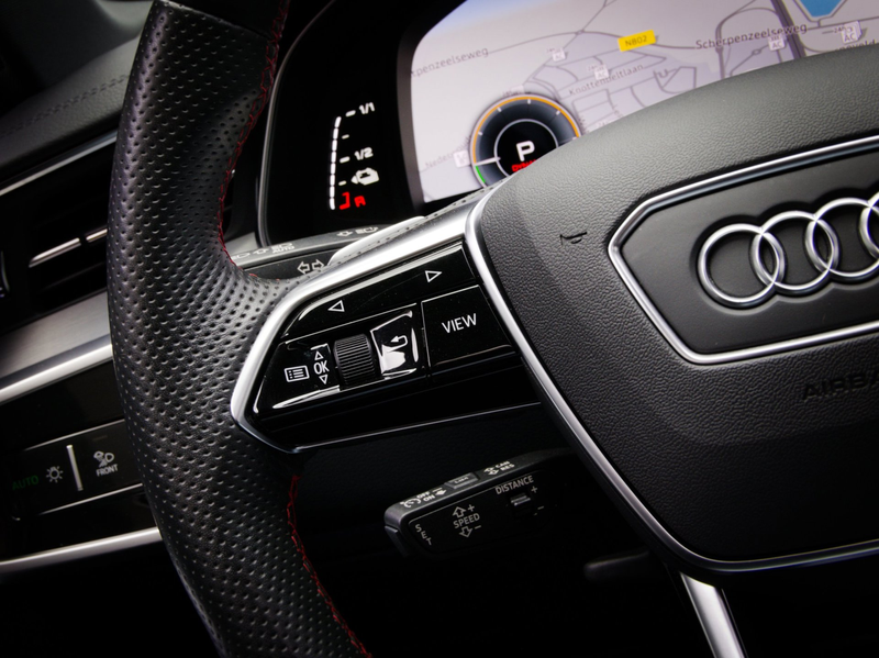 Audi A6 Avant 55 TFSI e quattro Competition S-Line Edition — photo 48