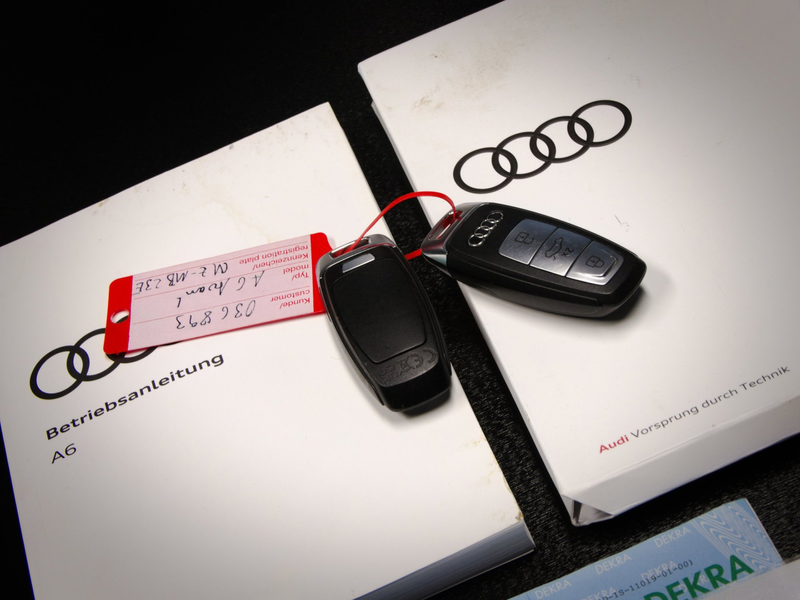 Audi A6 Avant 55 TFSI e quattro Competition S-Line Edition — photo 17