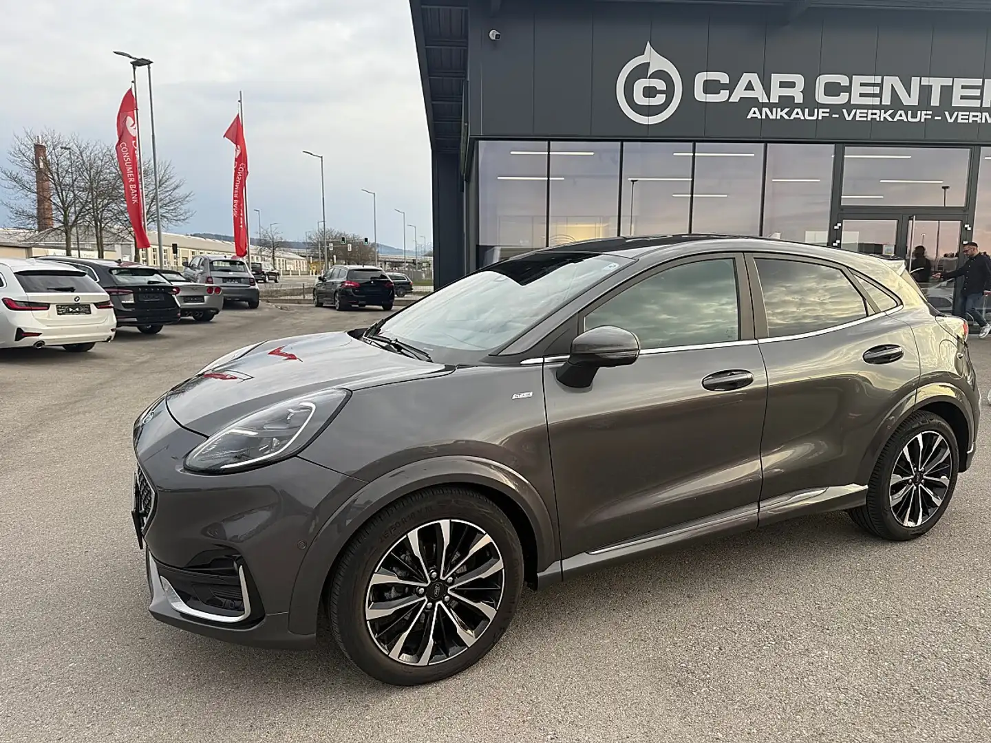 Ford Puma 1,0 EcoBoost Hybrid Vignale Grau - 2