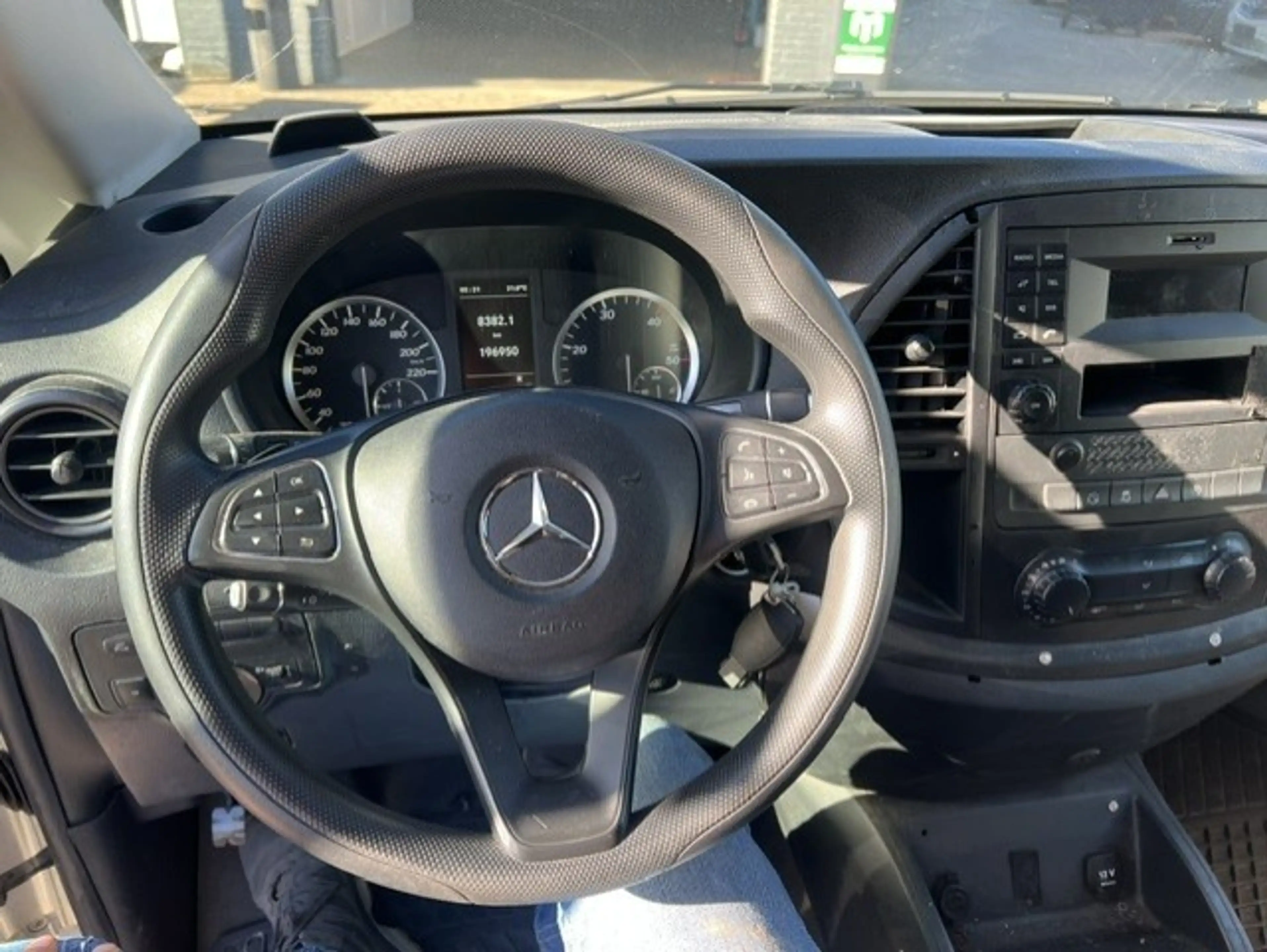 Mercedes-Benz Vito Tourer 116 CDI 120KW Lang PKW BRIEF 8P AUT. KLIMA — photo 12