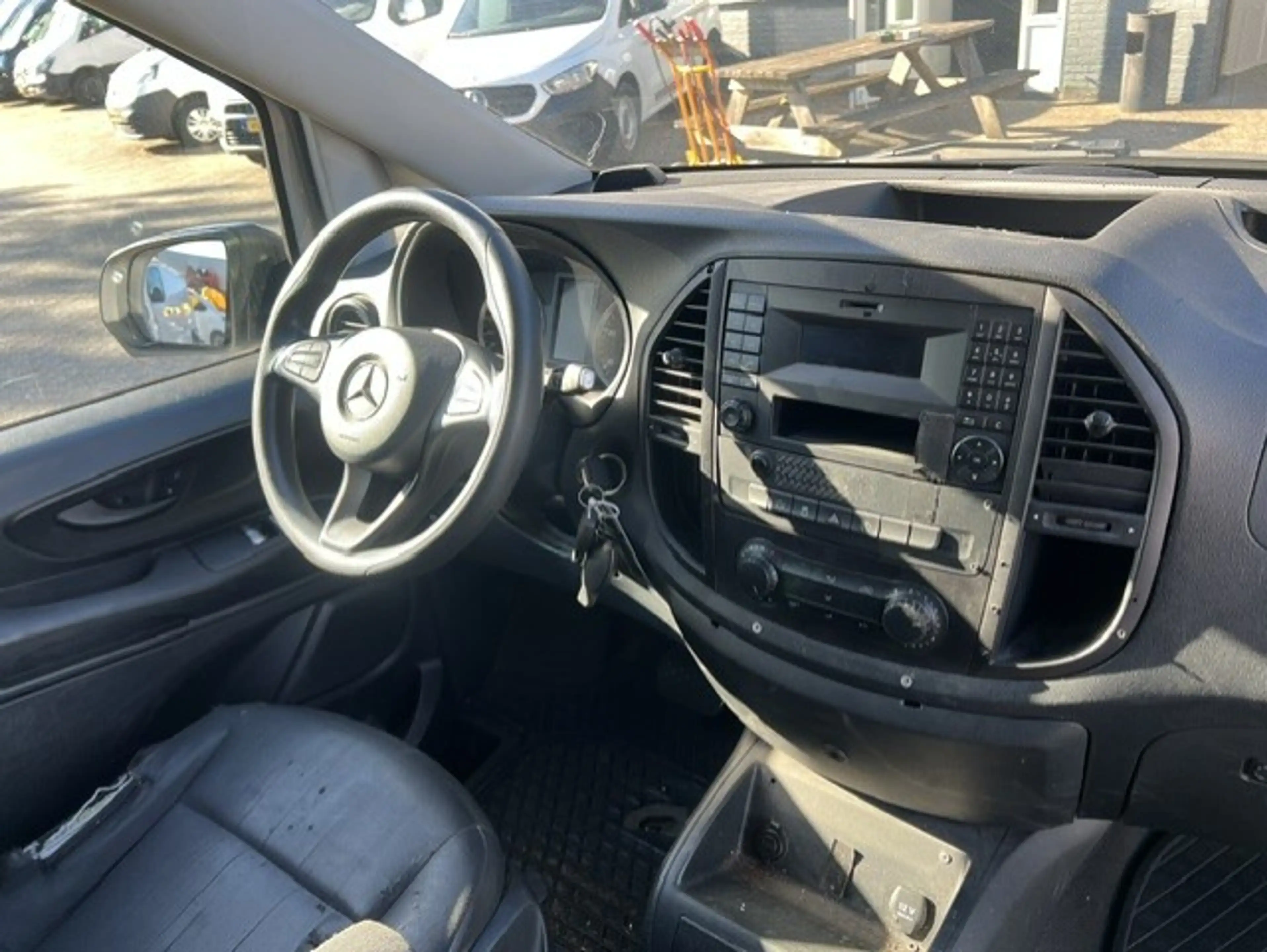 Mercedes-Benz Vito Tourer 116 CDI 120KW Lang PKW BRIEF 8P AUT. KLIMA — photo 7